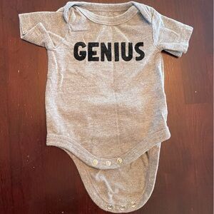 Cat & Jack Gray 'Genius' Short Sleeve Bodysuit